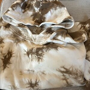 Lululemon All Yours Hoodie *Earth Dye
Earth Dye Sand